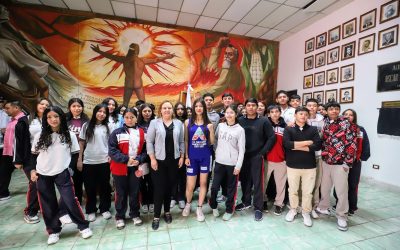 Arteaga impulsa el talento deportivo: Abanderamiento de Arely Monserrat Valdés Martínez rumbo al Macroregional de la CONADE