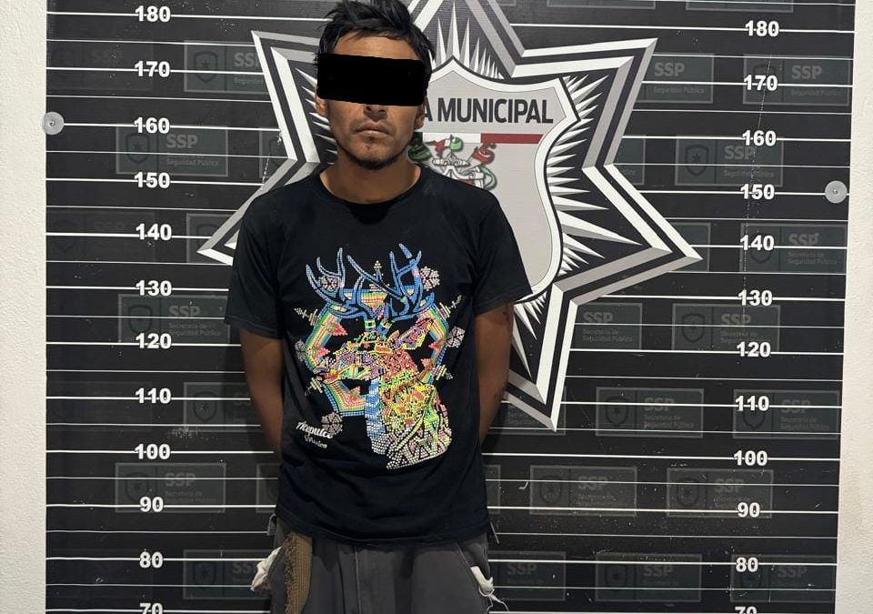 Detiene Policía Municipal de Arteaga a sujeto por robo con violencia y persecución