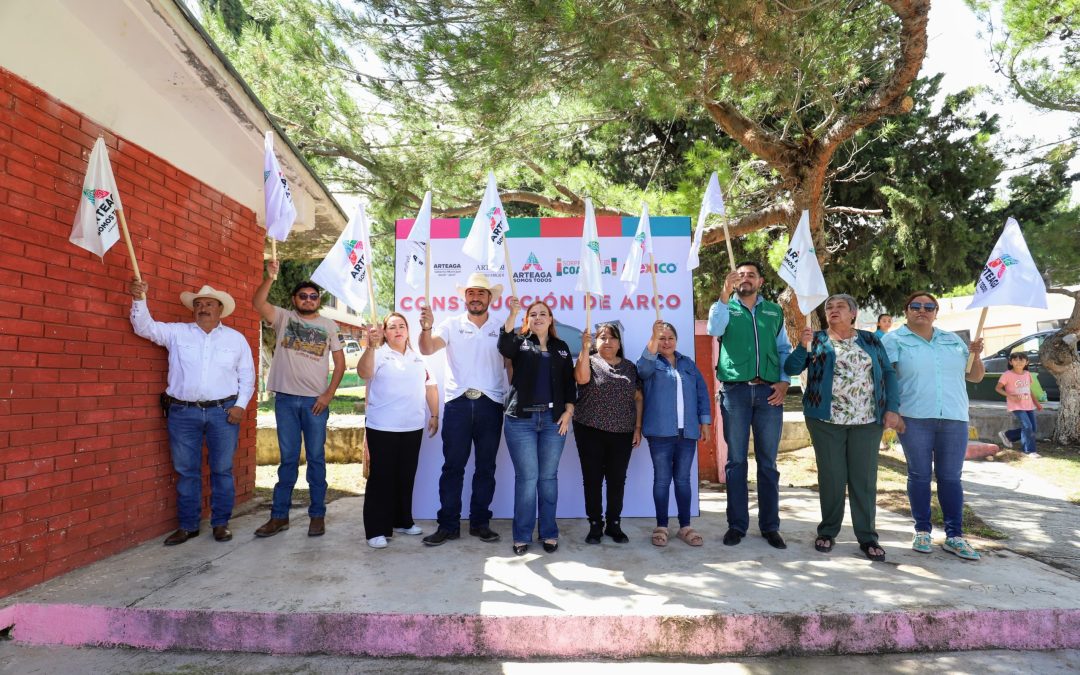 Arranca Ana Karen Sánchez construcción de Arco de Acceso en el ejido Los Lirios