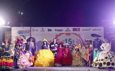 CONMEMORA ARTEAGA XV ANIVERSARIO DEL MUSEO DE LAS MOMIAS CON ALTAR A LUIS HORACIO SALINAS Y DEVELACIÓN DE PLACA