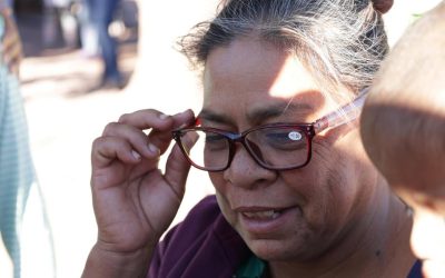 Lanza DIF Parras campaña de lentes gratuitos para vista cansada